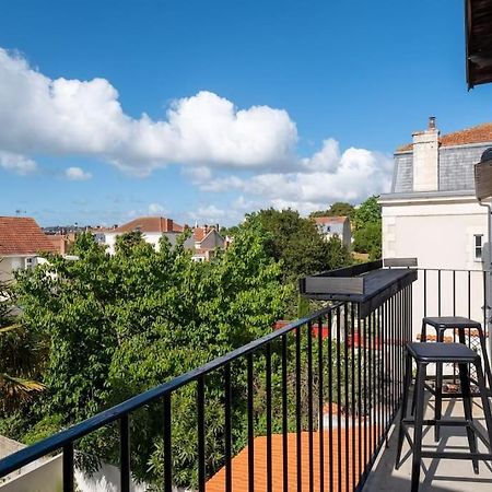 Superbe Appartement Facon Loft A 2 Pas Du Centre ! La Rochelle  Luaran gambar